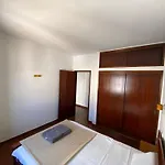 1 Quarto, 350m Olhos De Agua, J