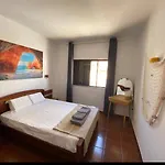 1 Quarto, 350m Olhos De Agua, J