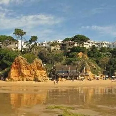 1 Quarto, 350m Olhos De água, J