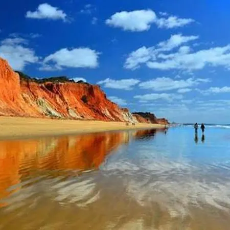 1 Quarto, 350m Olhos De Agua, J *