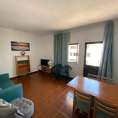 1 Quarto, 350m Olhos De Agua, J Appartement *