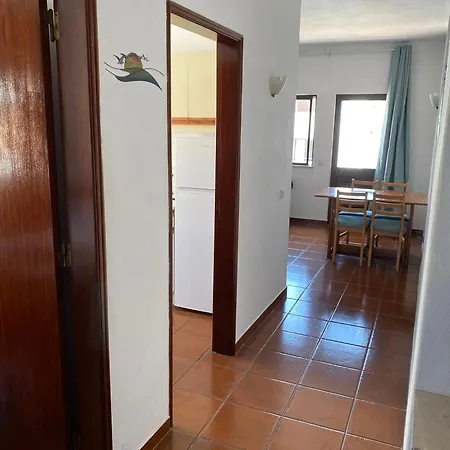 1 Quarto, 350m Olhos De Agua, J Apartman Olhos de Água